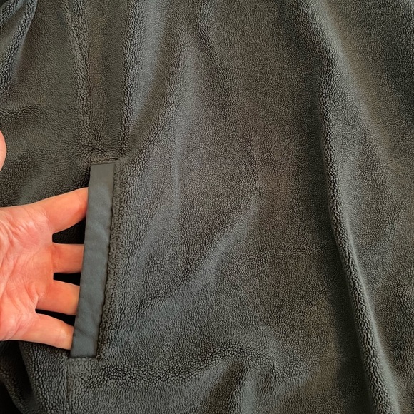 32 Degrees Quarter Button Down Fleece in Green - Size Large - Picture 4 of 7